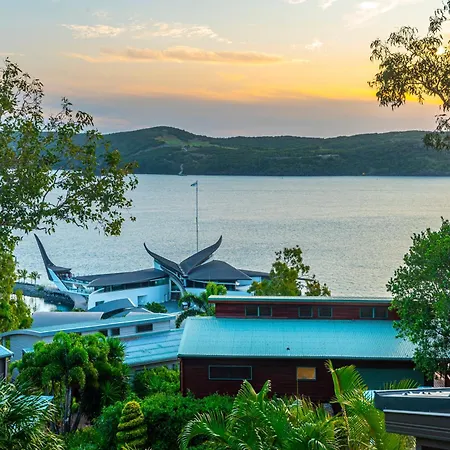 Heliconia 1 Hamilton Island 3 Bedroom Ocean Views With Golf Buggy-2